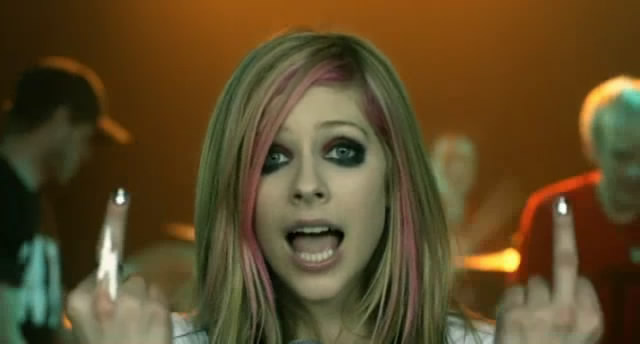 Avril_Lavigne_-_What_The_Hell-Mero.m4v_snapshot_03.04_[2011.02.09_18.12.12]